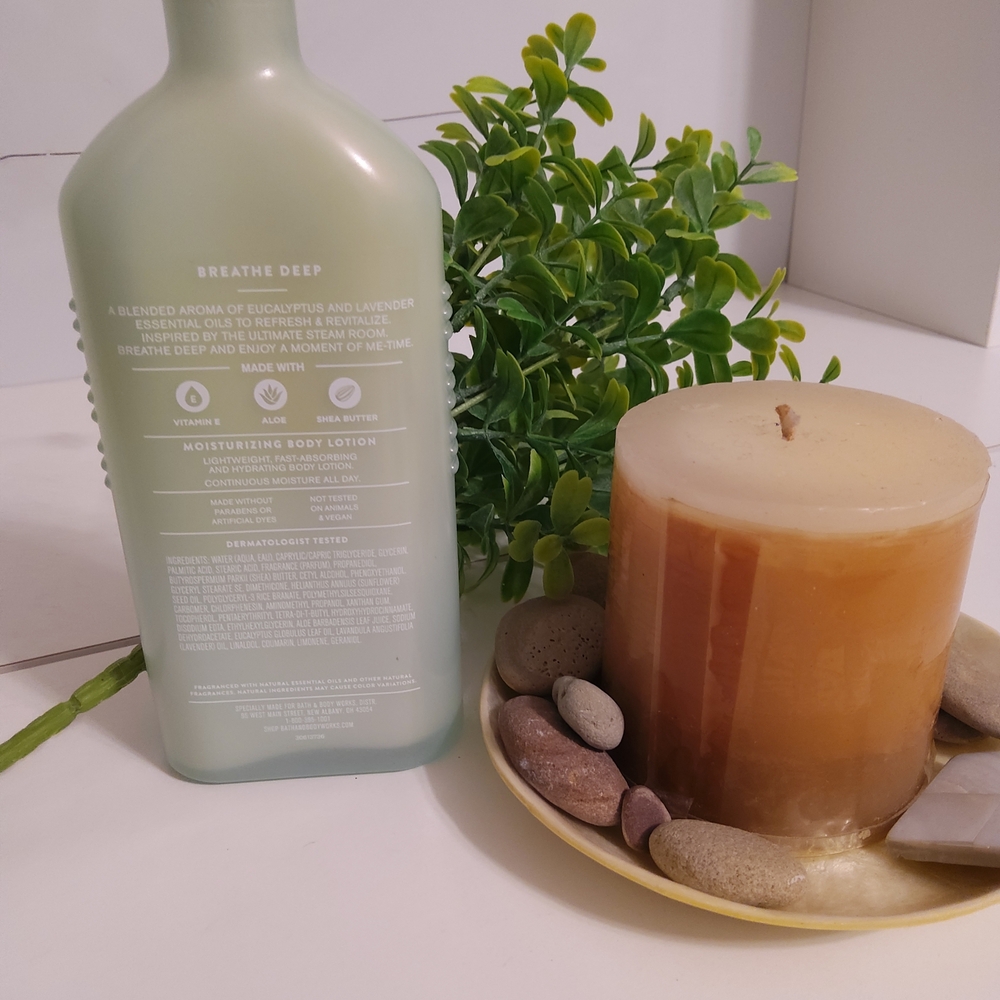 Bath & Body Works Breathe Deep Eucalyptus & Lavender Lotion - Picture 2 of 5